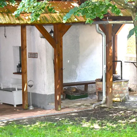 Holiday home Balatoni Zoeldkapus Vendeghaz Lesencetomaj